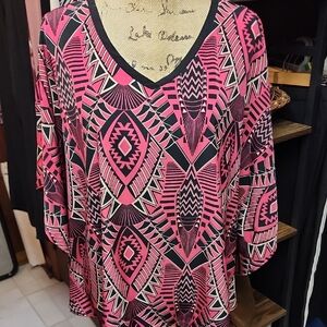 SUSAN GRAVER Geometric Poncho Top